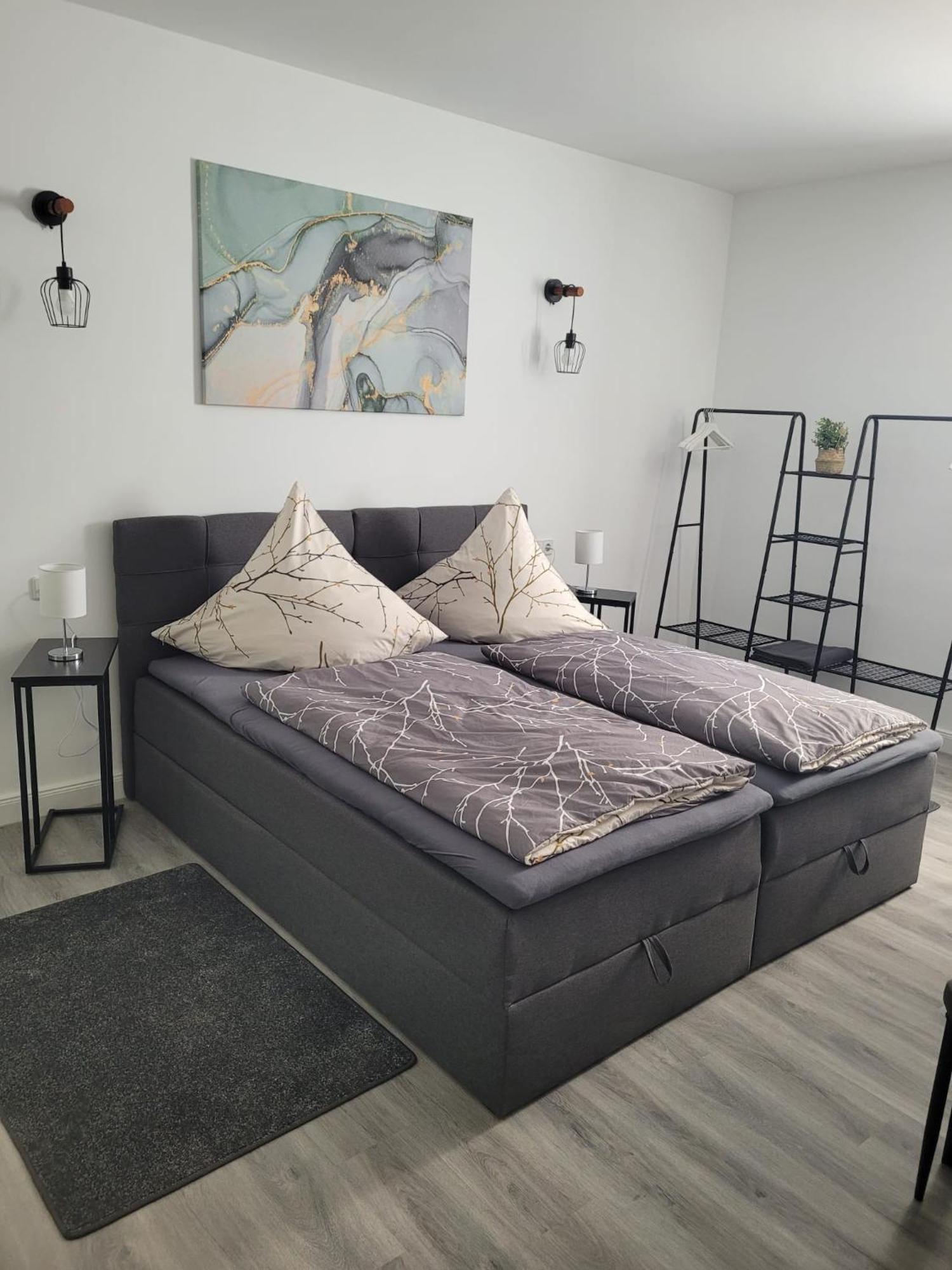 Airbnb, Moderne, Ruhige Und Helle Doppelzimmer, Naehe Magdeburg, A14 & A2 Hotell Dahlenwarsleben Eksteriør bilde